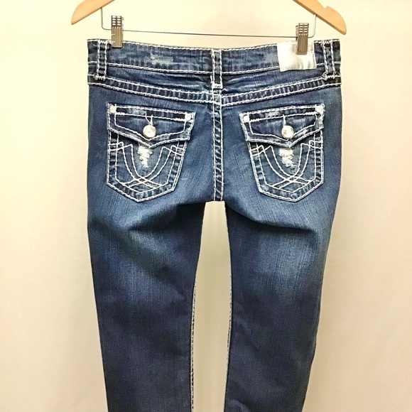 L.A. Idol 11 Cropped Capri Jeans Low Rise Embellished Flap Pockets Distressed - Picture 6 of 10